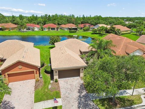 Photo of 518 Davinci Pass, Kissimmee, FL 34759 (MLS # S5151673)