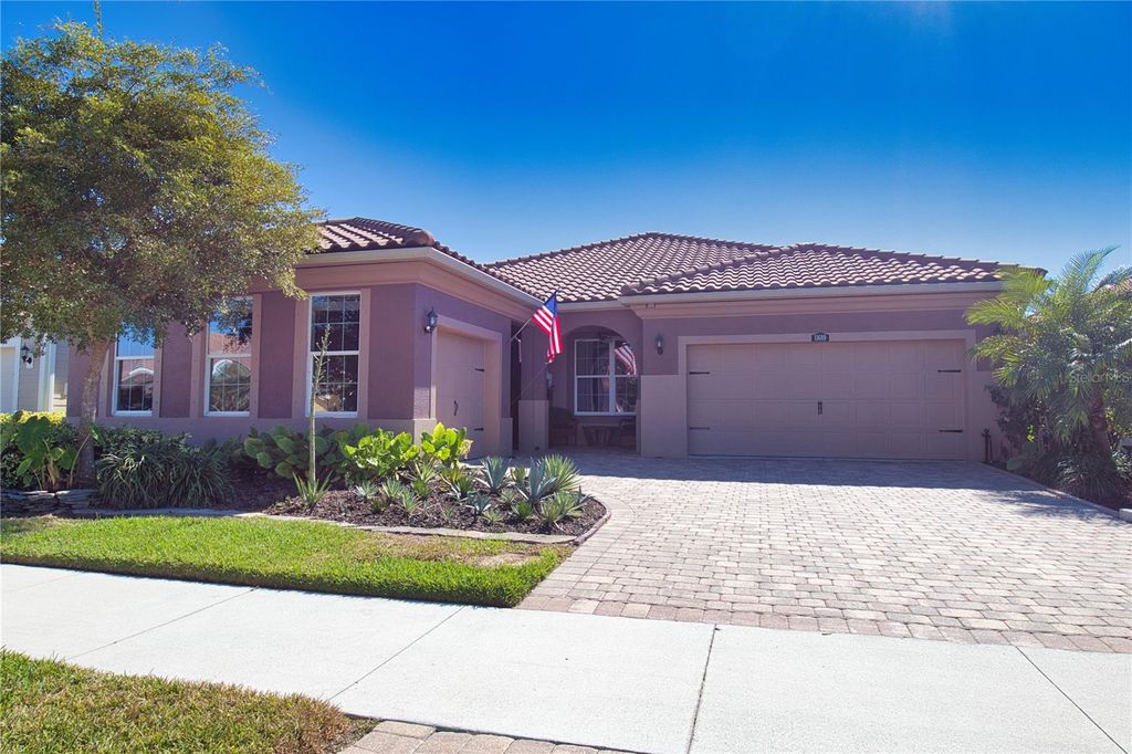 Photo of 11689 Tapestry Lane, Venice, FL 34293 (MLS # N6141691)
