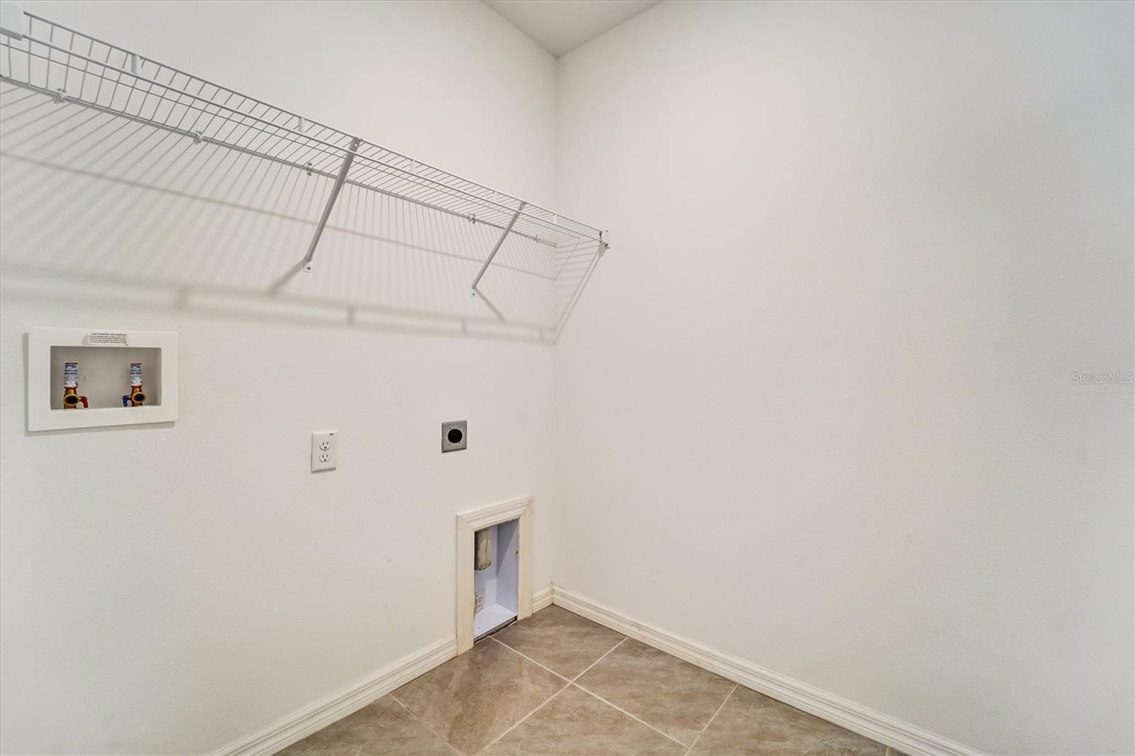 LINKS/CALUSA SPGS - Residential