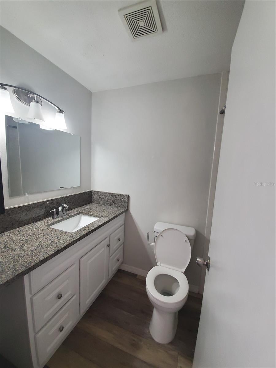ACREAGE & UNREC - Residential Lease