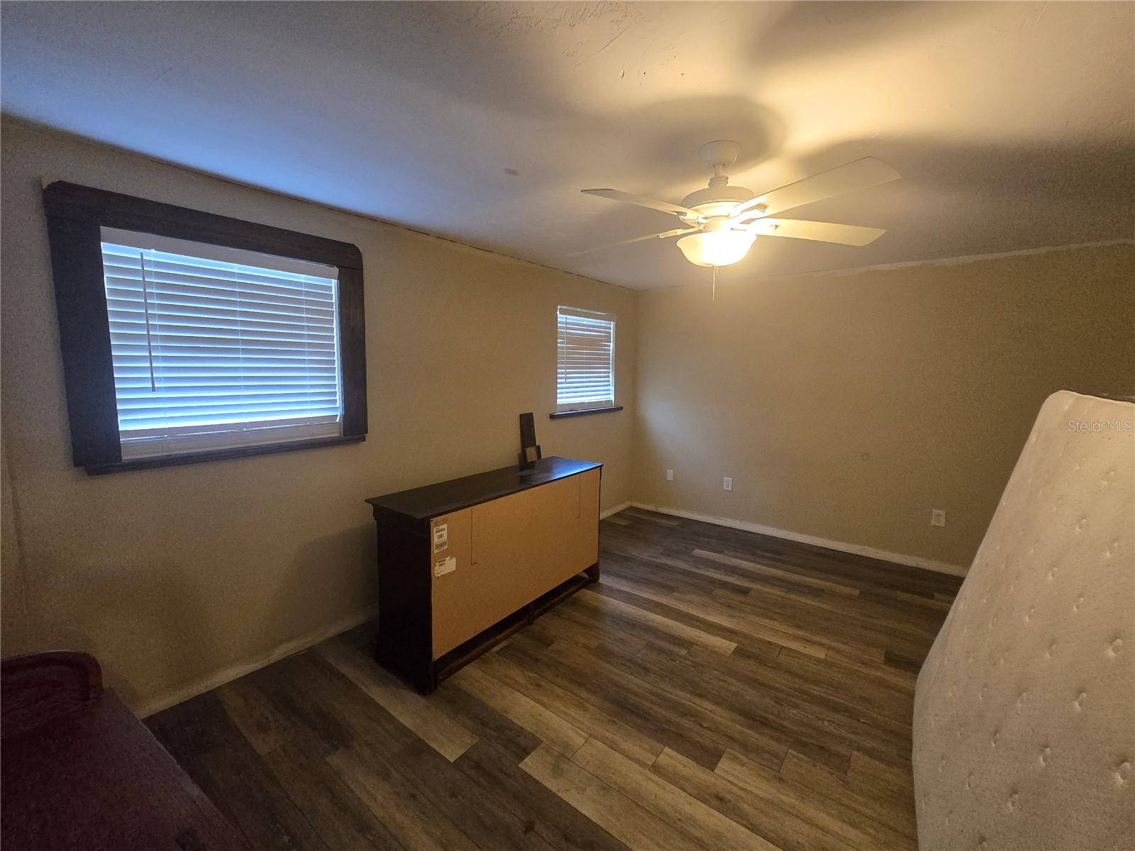ACREAGE & UNREC - Residential Lease
