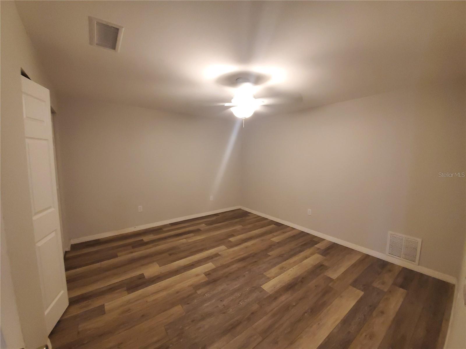 ACREAGE & UNREC - Residential Lease