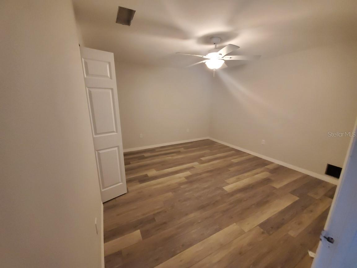 ACREAGE & UNREC - Residential Lease