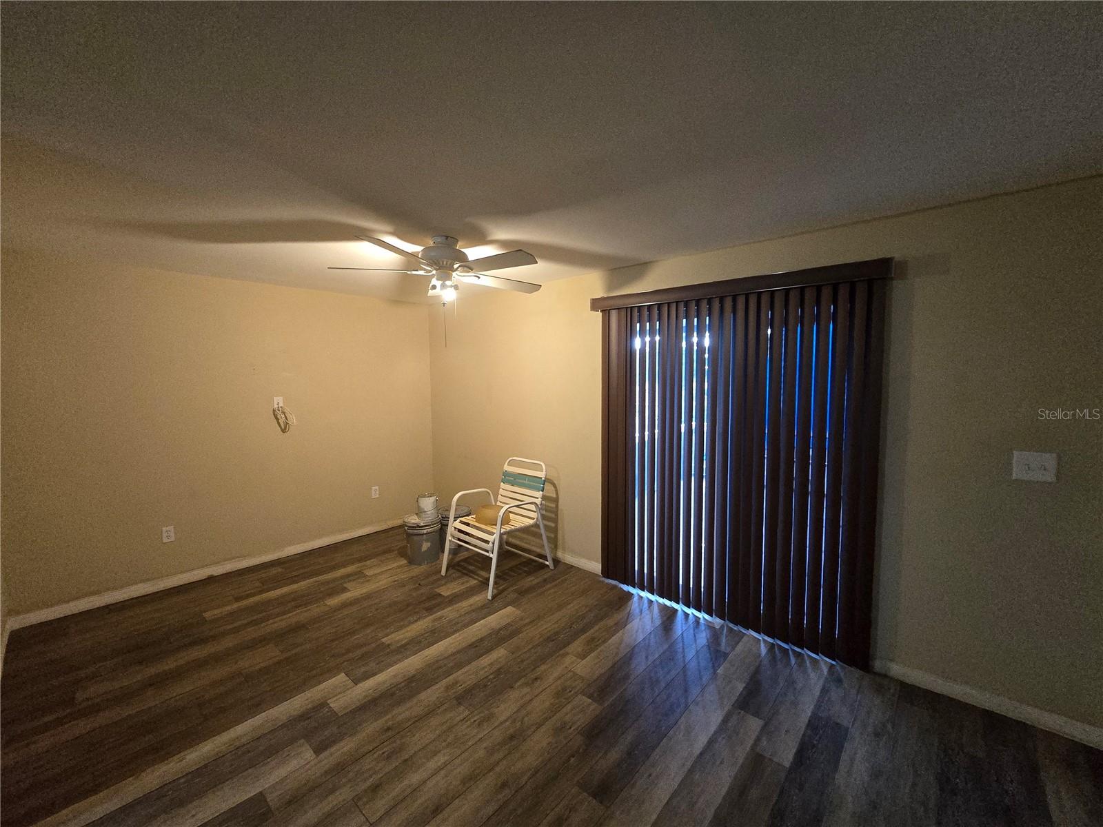 ACREAGE & UNREC - Residential Lease