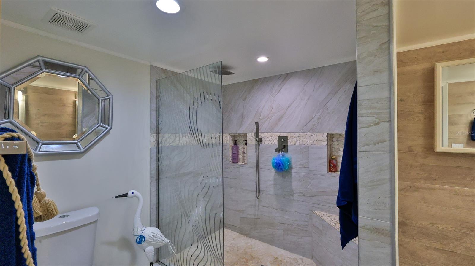 Gemini Condo - Residential