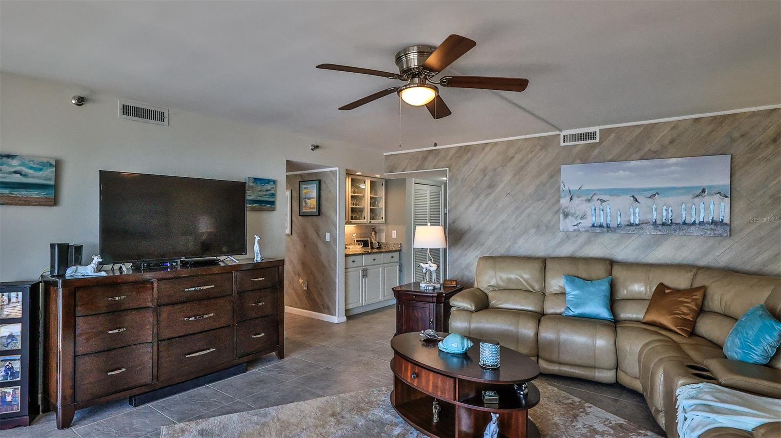 Gemini Condo - Residential