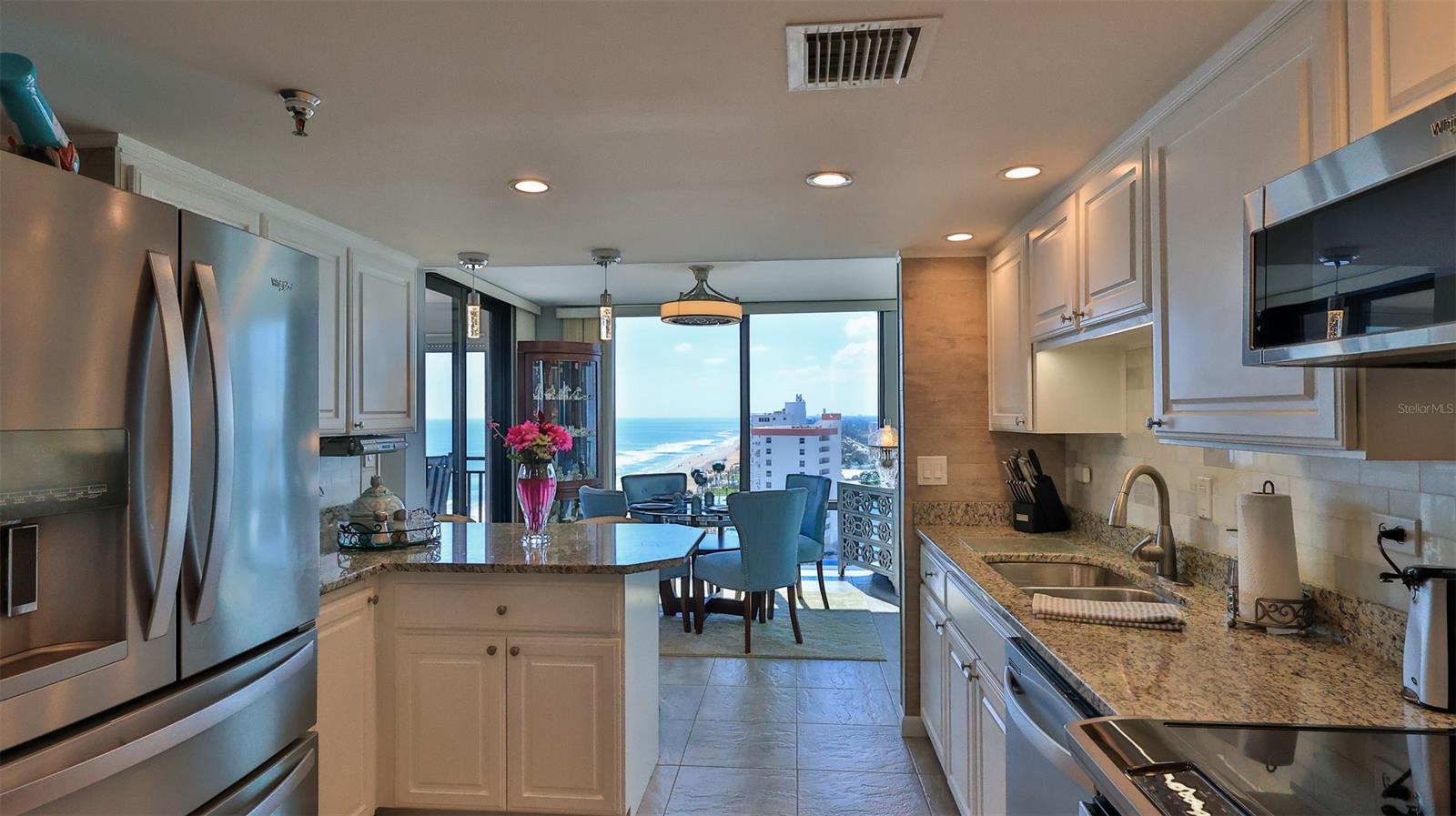 Gemini Condo - Residential