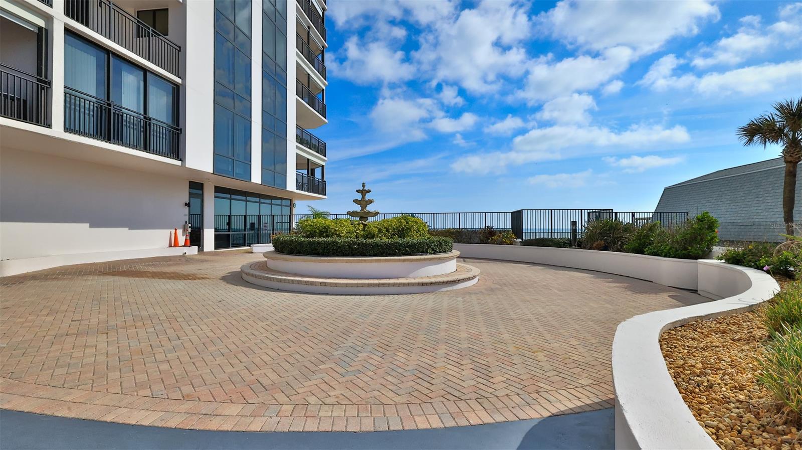 Gemini Condo - Residential