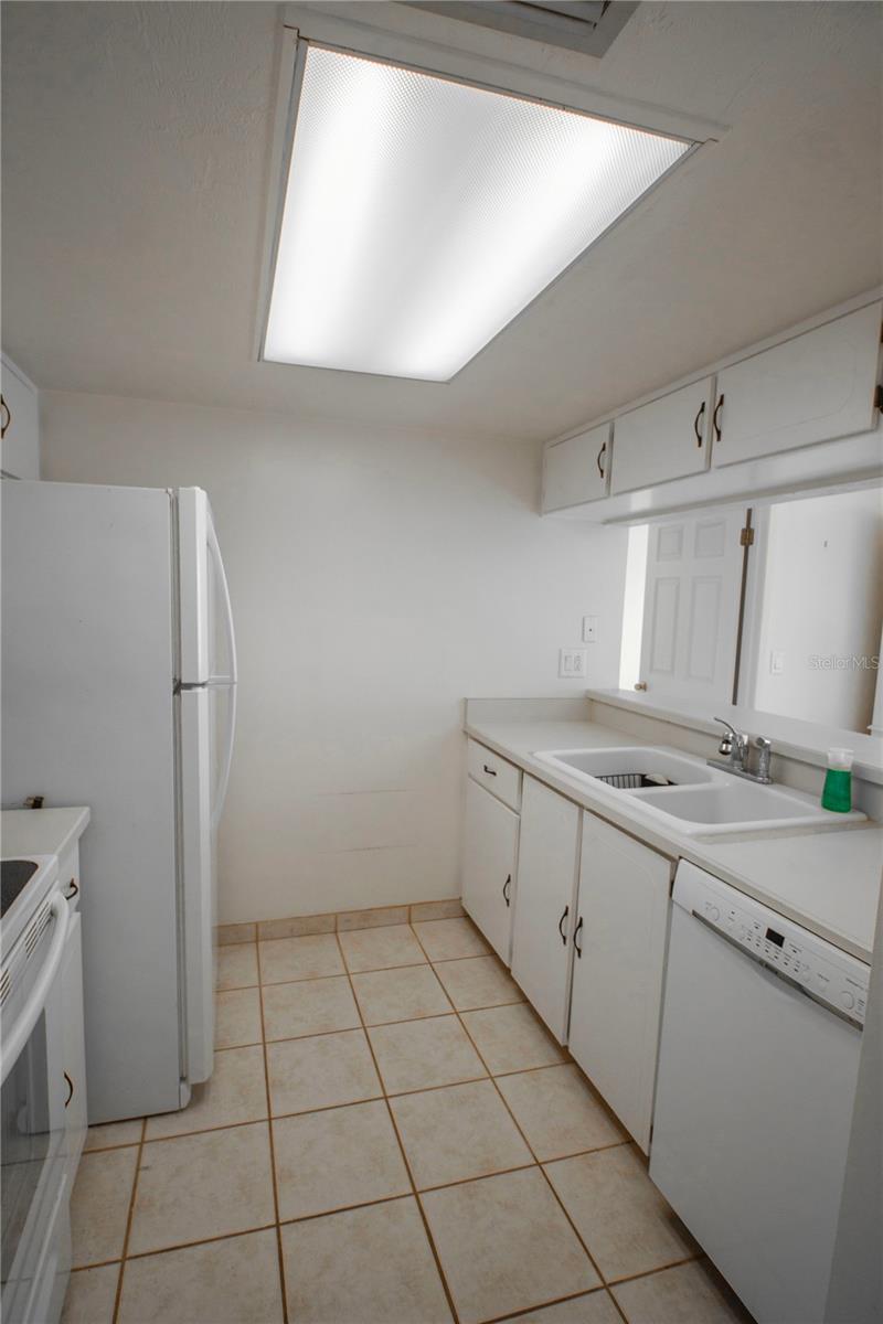 OCEAN VIEW MANOR CONDO - Residential