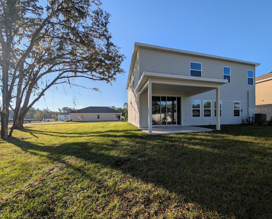 OAKS PRESERVE PH II PB 38 PG 66 - Residential Lease