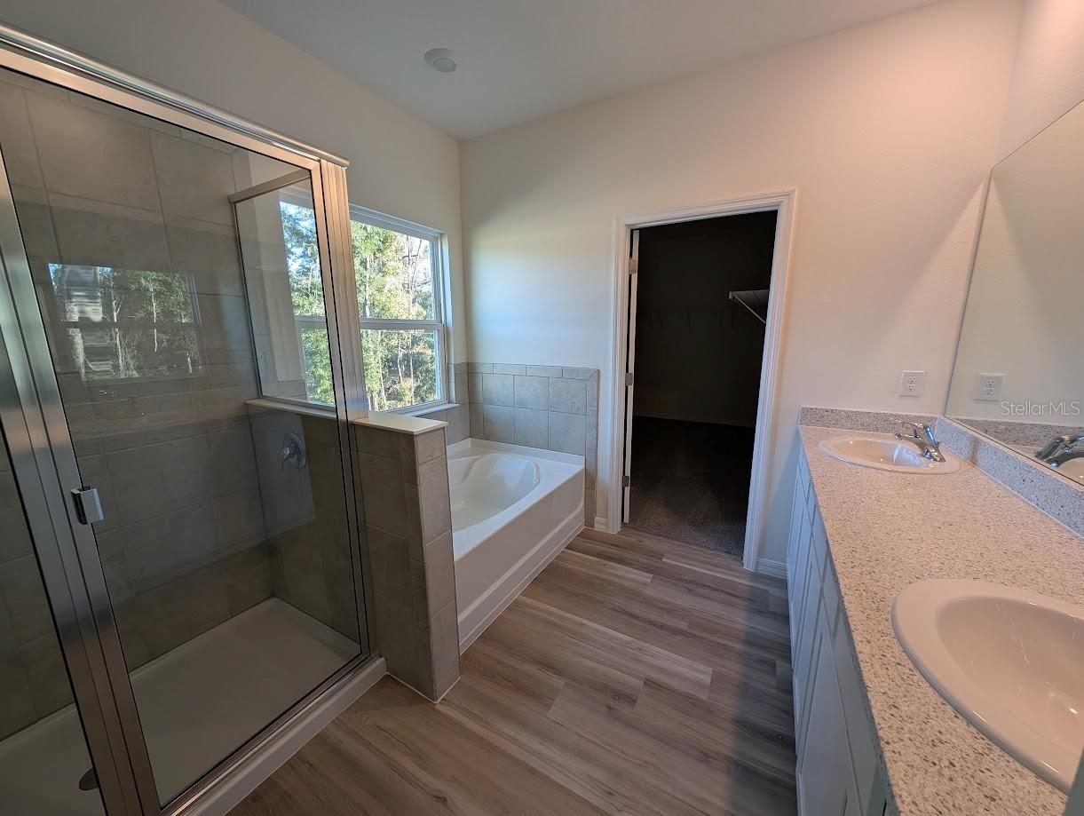 OAKS PRESERVE PH II PB 38 PG 66 - Residential Lease