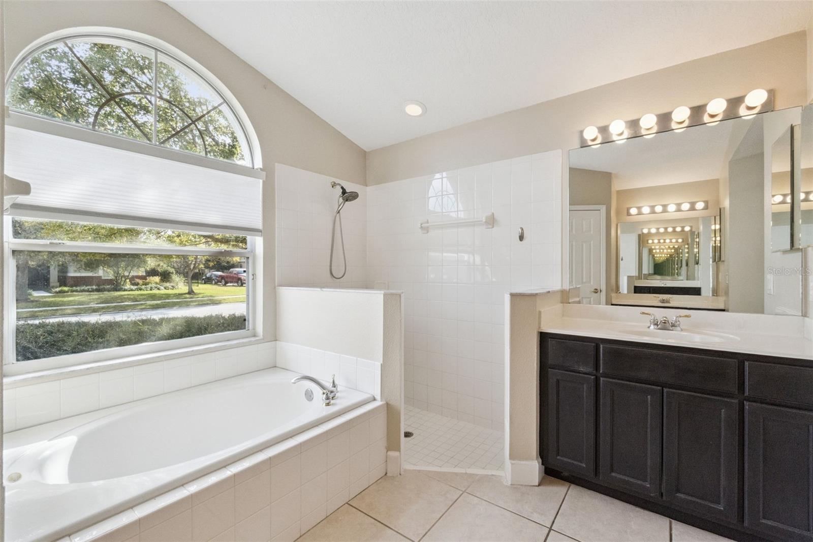 ASHLEY COVE UNIT 3 - Residential