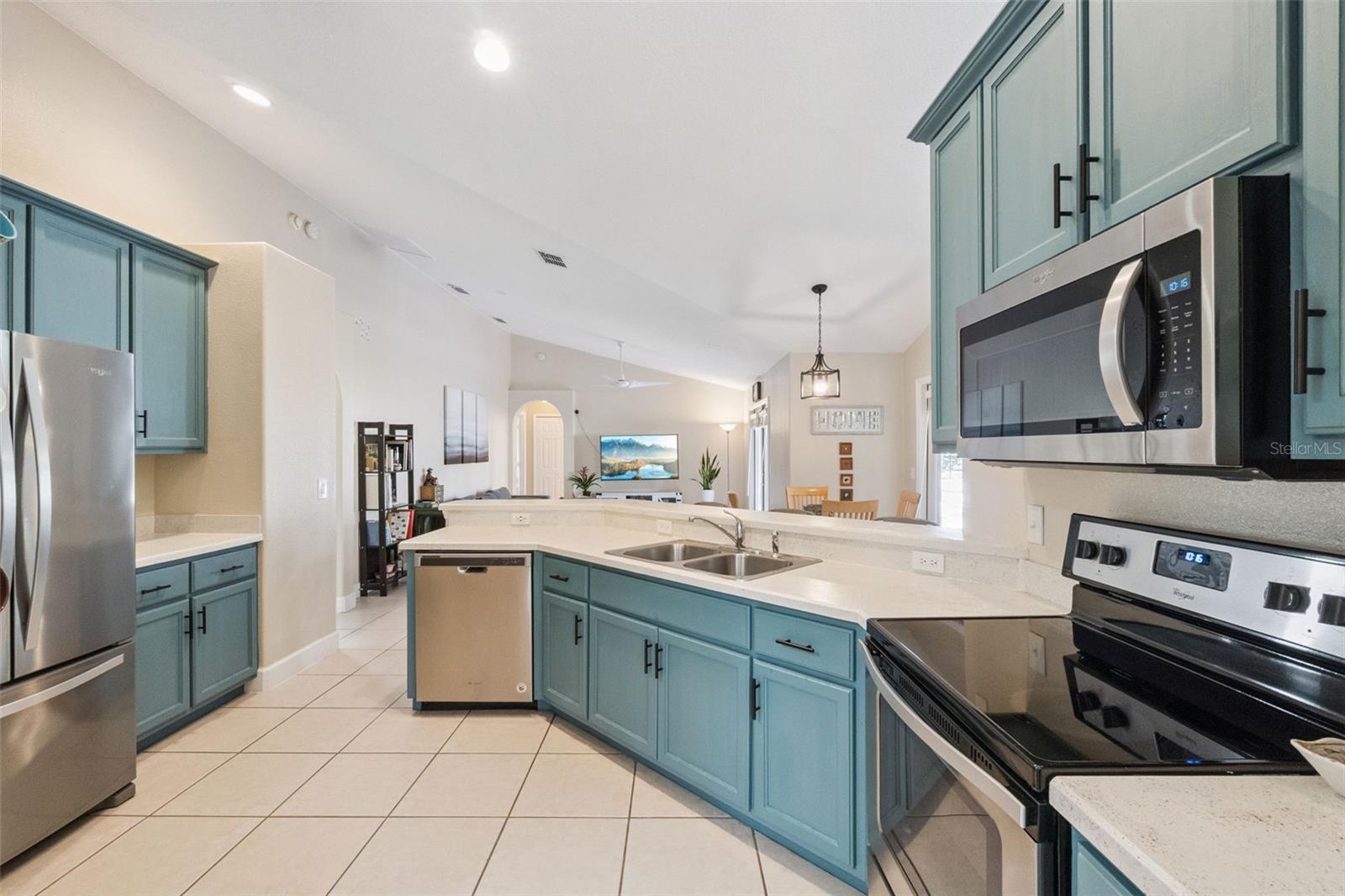 ASHLEY COVE UNIT 3 - Residential