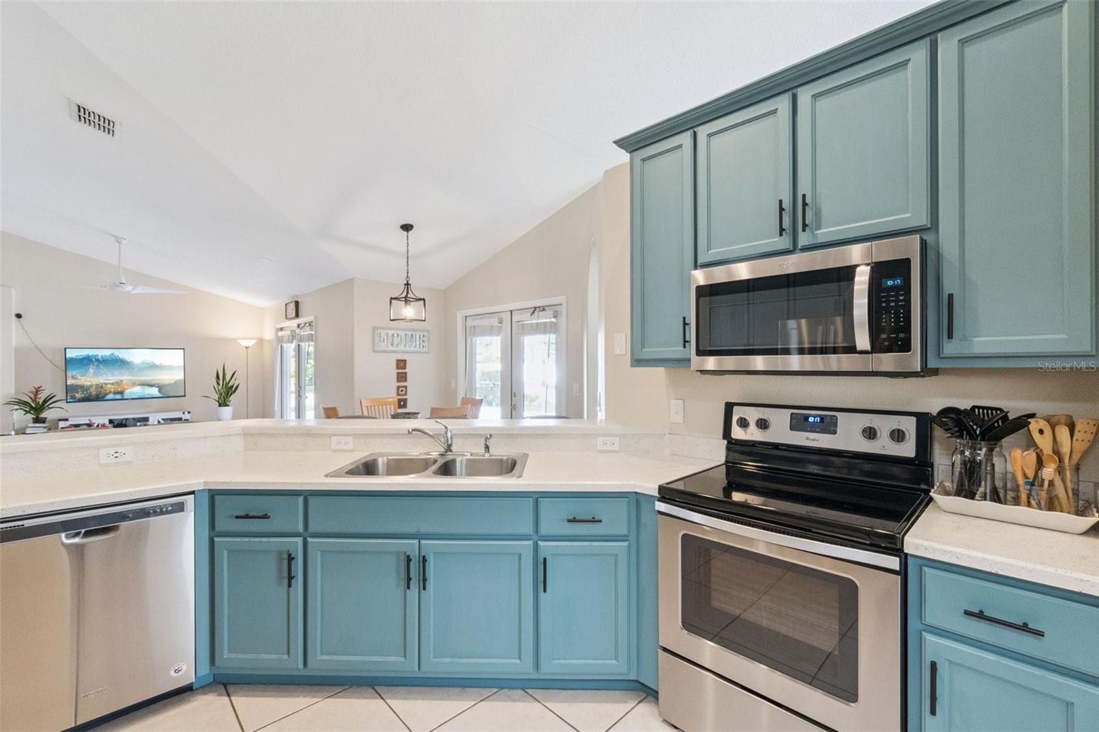 ASHLEY COVE UNIT 3 - Residential