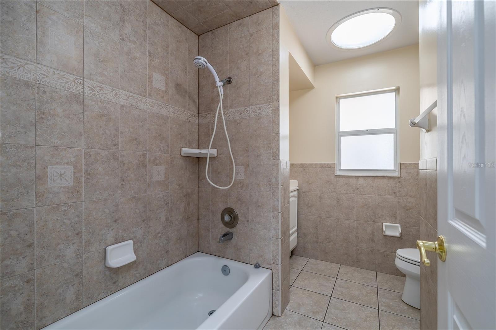 SWEETWATER HILLS UNIT 03 - Residential