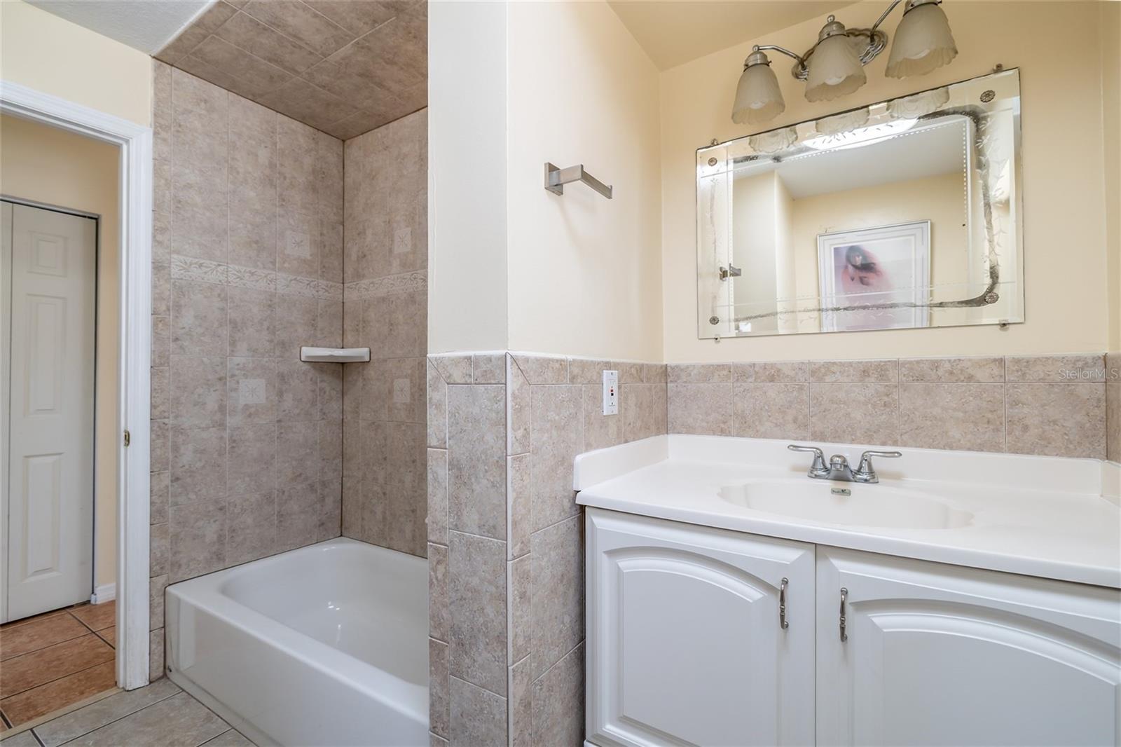 SWEETWATER HILLS UNIT 03 - Residential