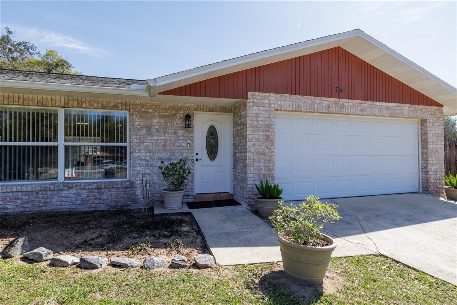 SWEETWATER HILLS UNIT 03 - Residential