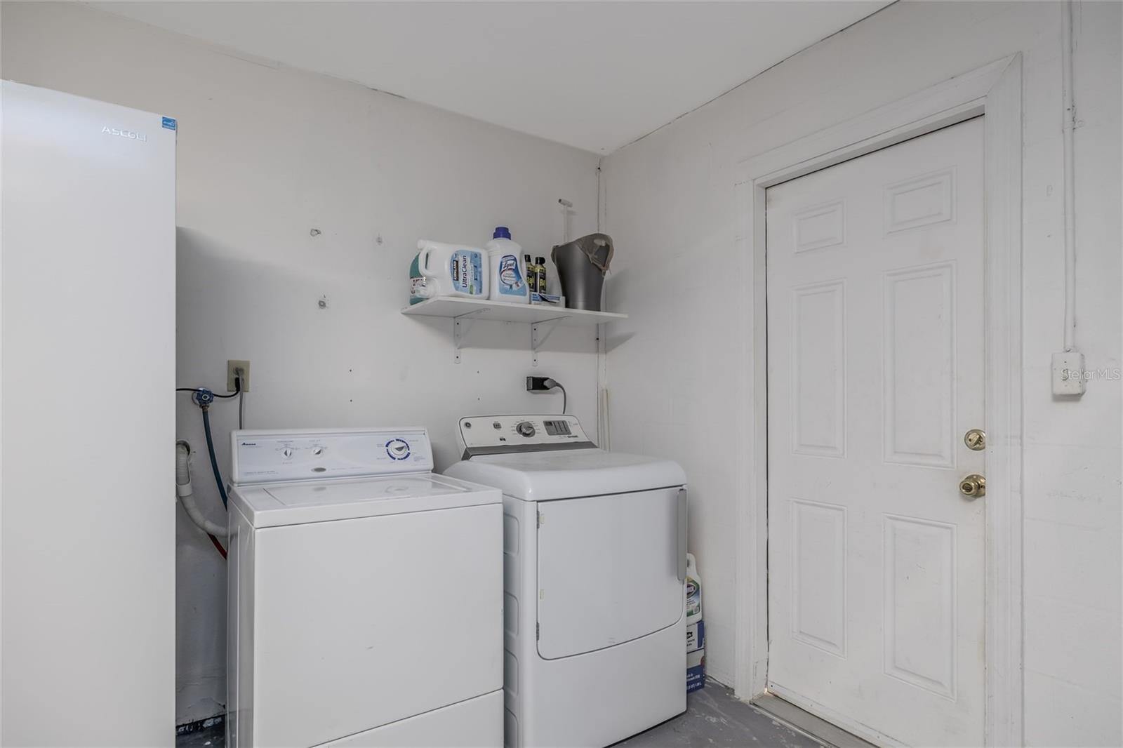 SWEETWATER HILLS UNIT 03 - Residential