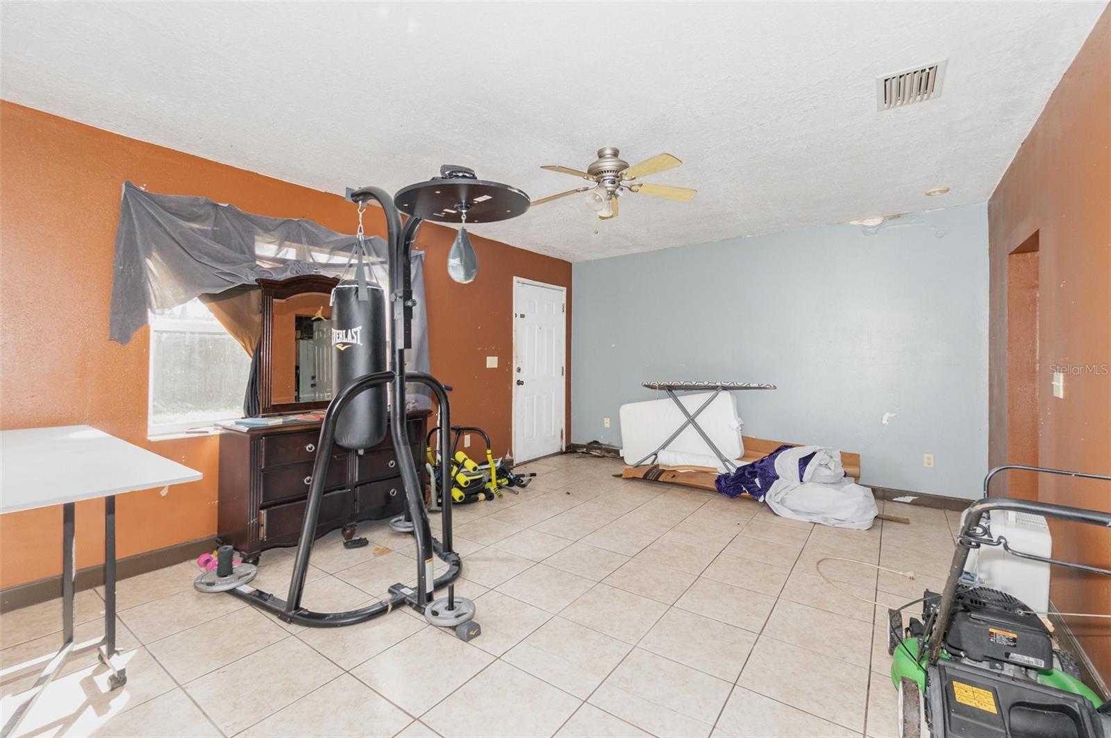 LAKE LAWNE SHORES - Residential