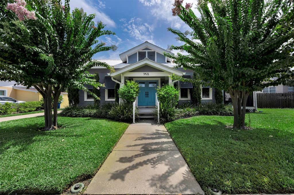 Photo of 3421 Iris Street N, St Petersburg, FL 33704 (MLS # W7887712)