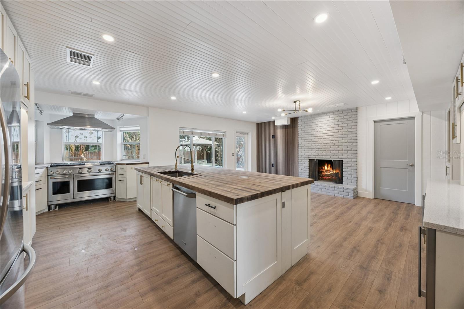 DOMMERICH HILLS FIFTH ADD - Residential