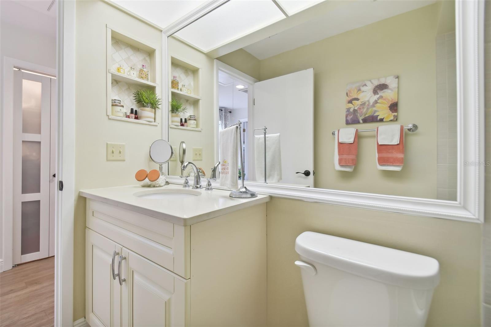 FAIRWAY LAKES TWNHMS II A C - Residential