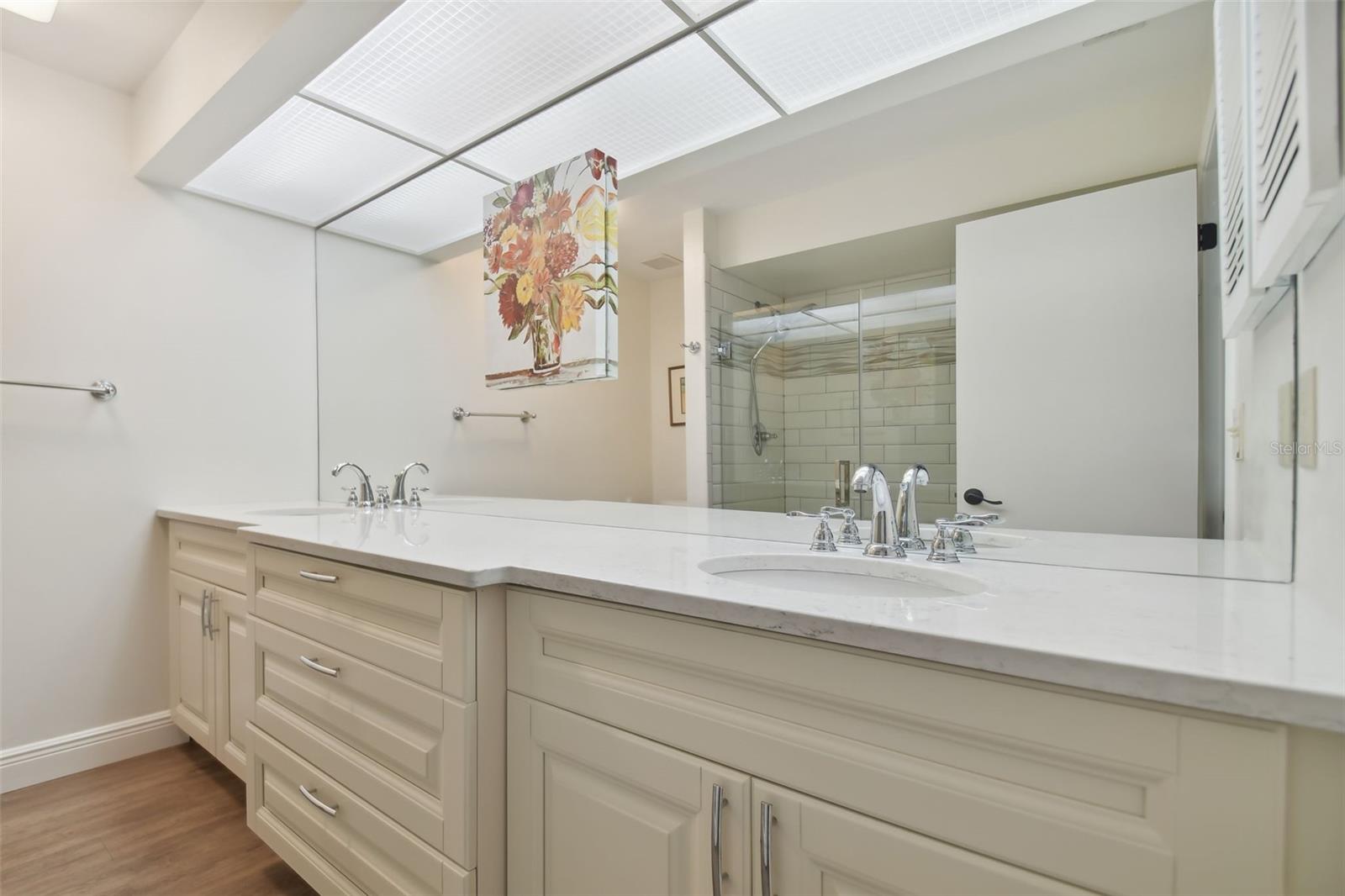 FAIRWAY LAKES TWNHMS II A C - Residential