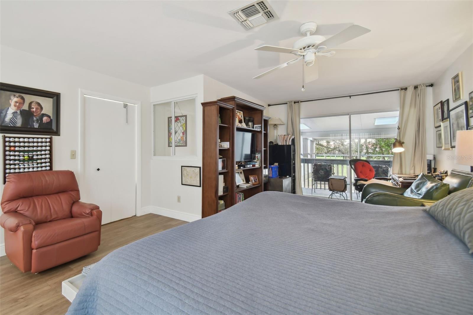 FAIRWAY LAKES TWNHMS II A C - Residential