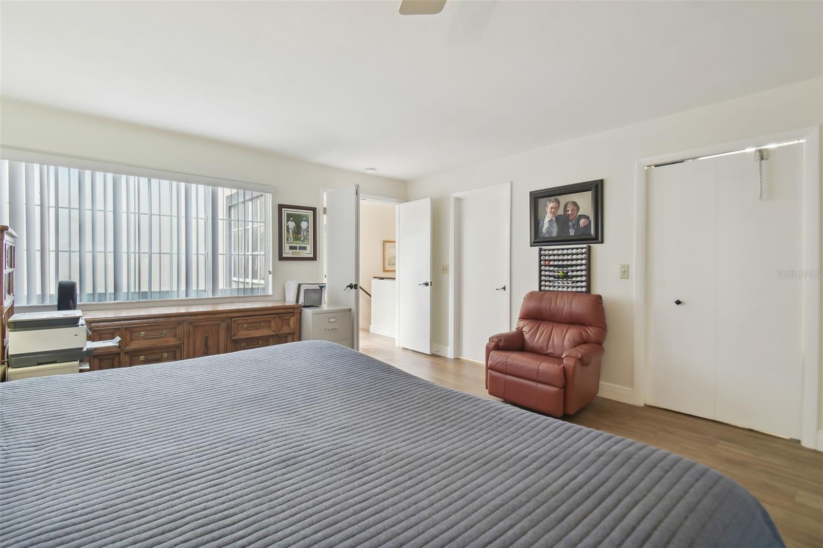 FAIRWAY LAKES TWNHMS II A C - Residential