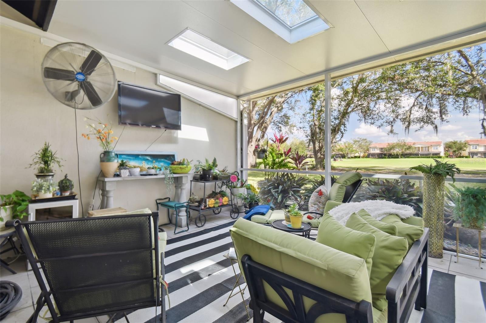 FAIRWAY LAKES TWNHMS II A C - Residential