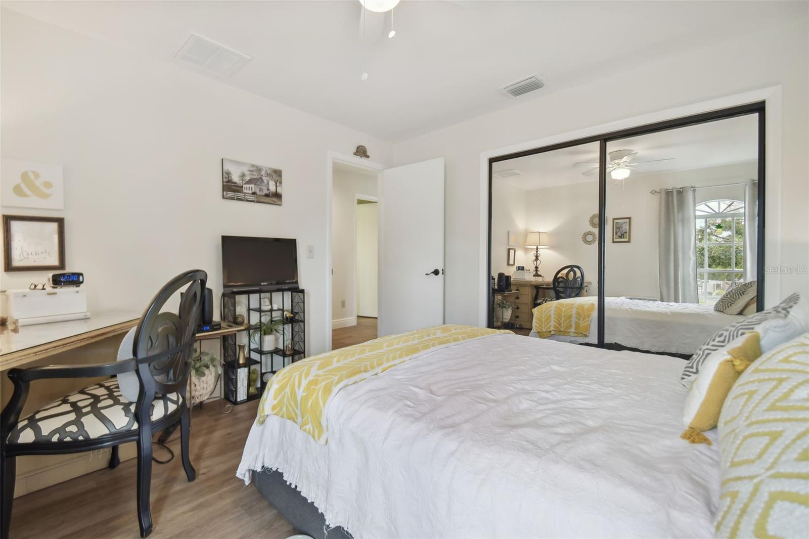 FAIRWAY LAKES TWNHMS II A C - Residential