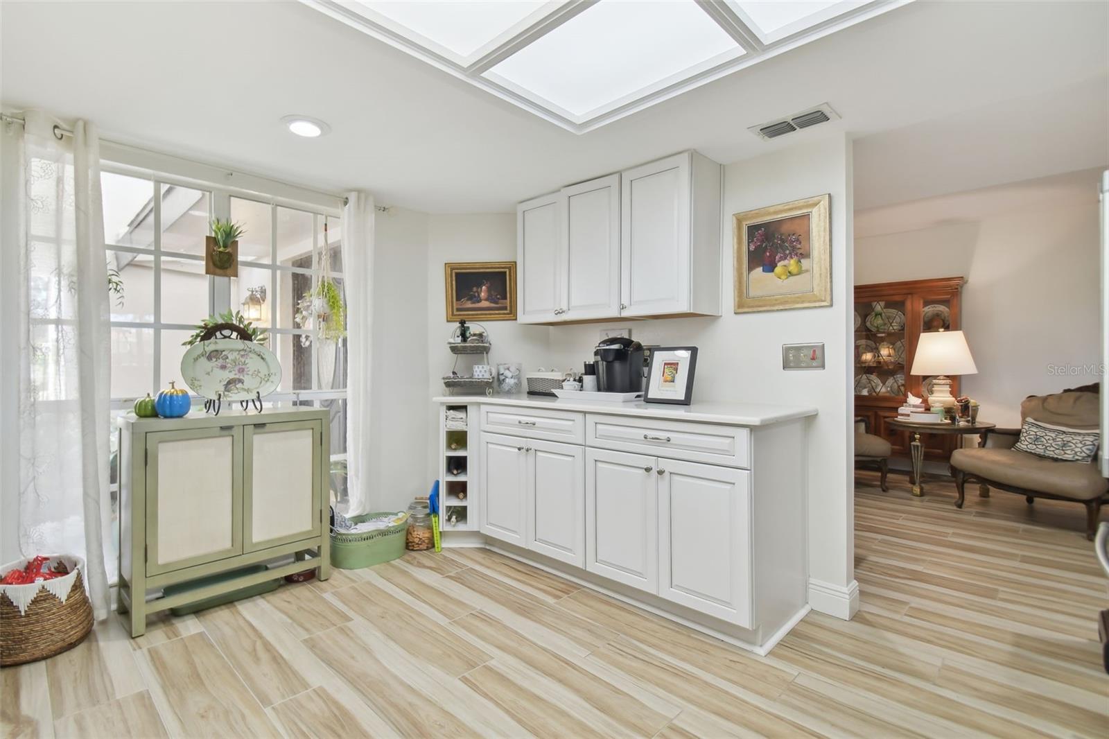 FAIRWAY LAKES TWNHMS II A C - Residential