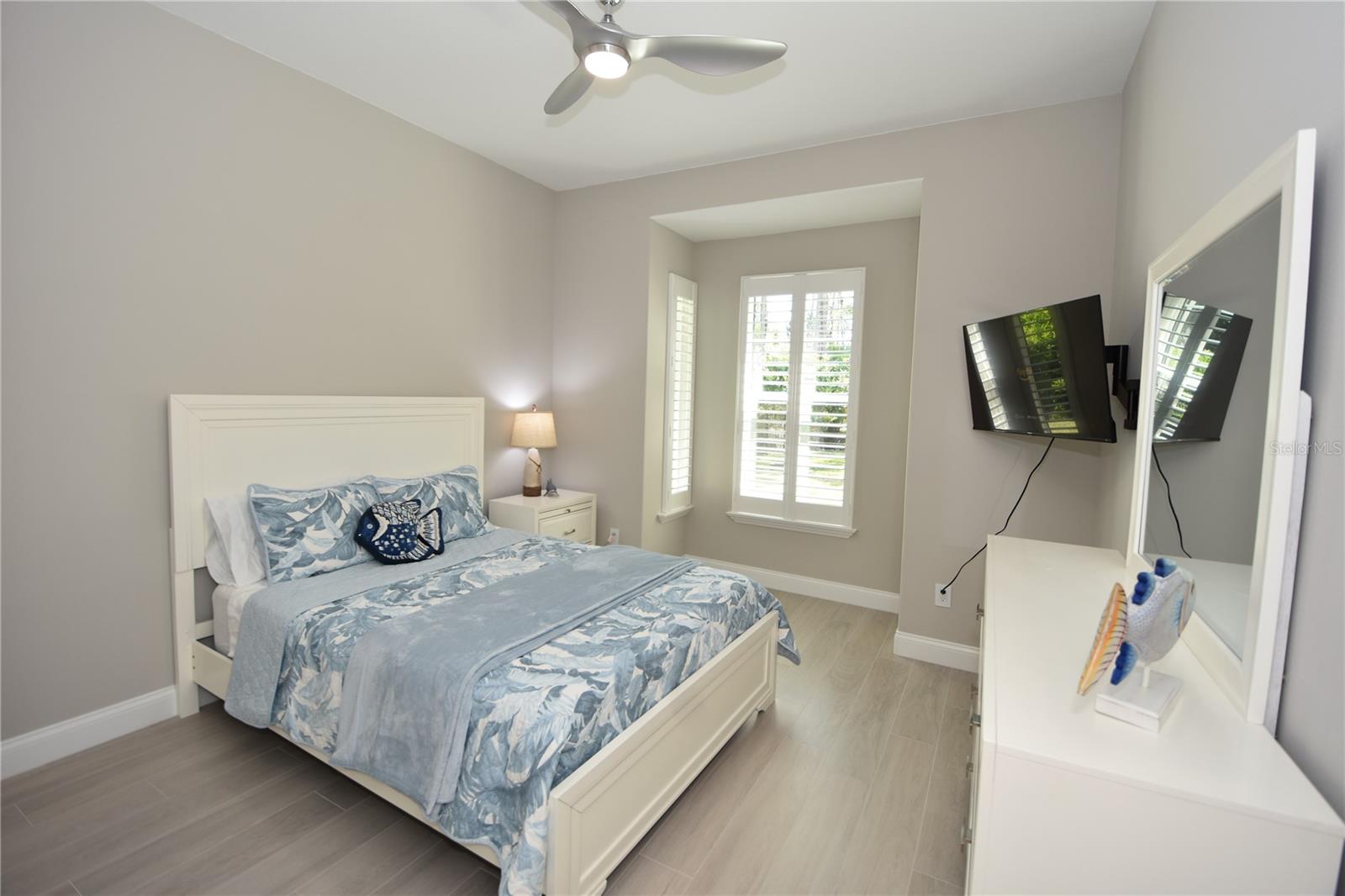CYPRESS KNOLL - Residential Lease