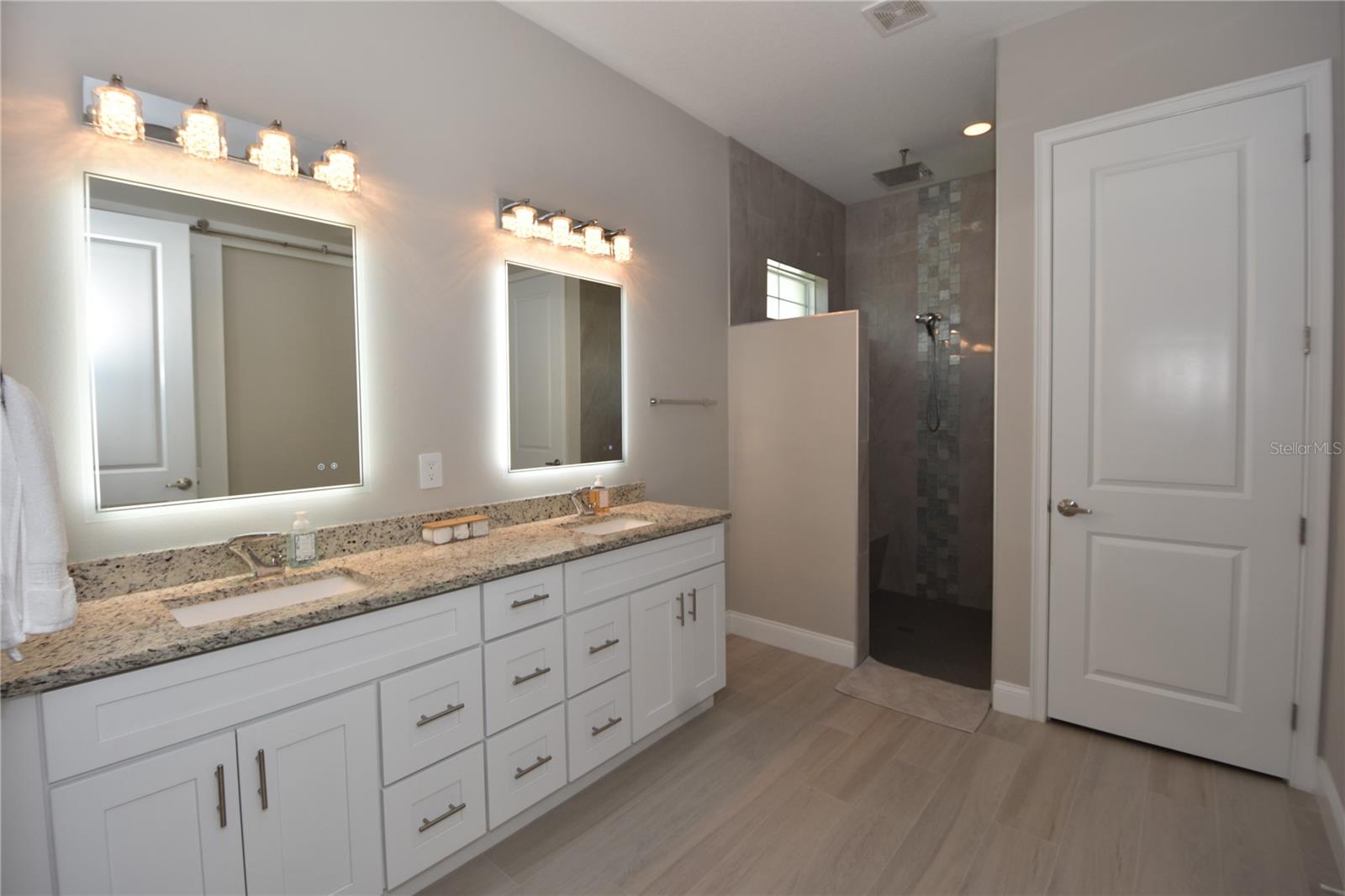 CYPRESS KNOLL - Residential Lease