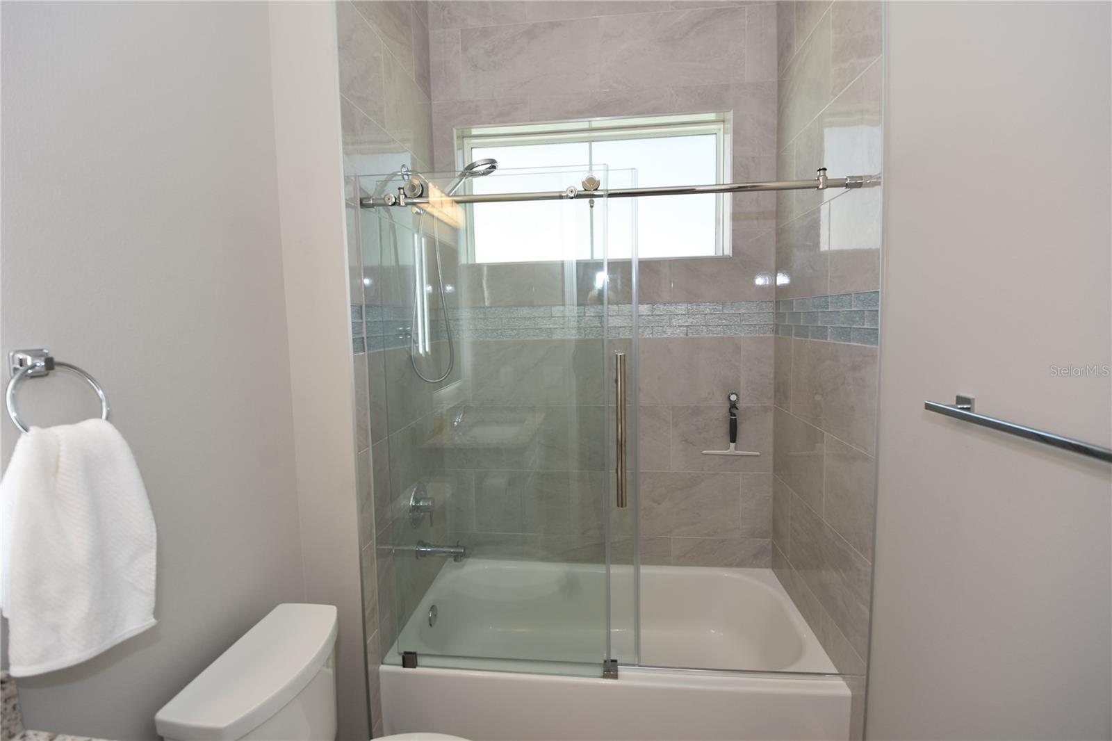 CYPRESS KNOLL - Residential Lease