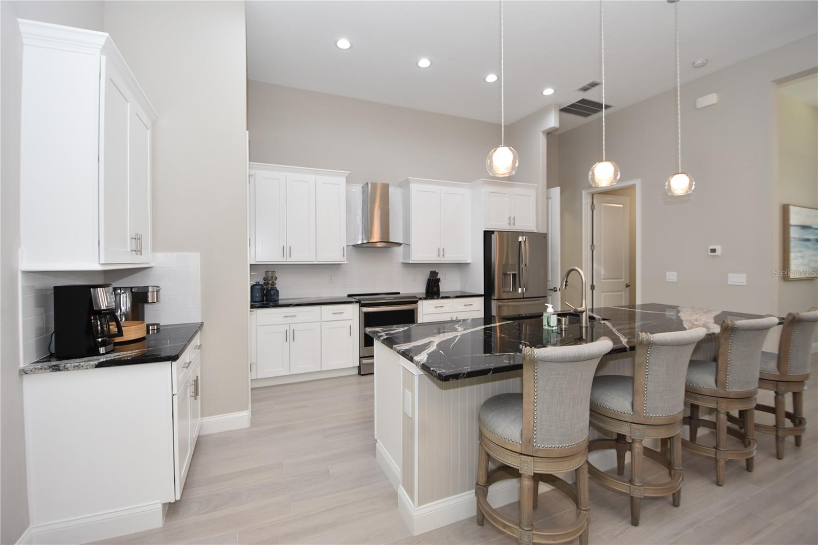 CYPRESS KNOLL - Residential Lease