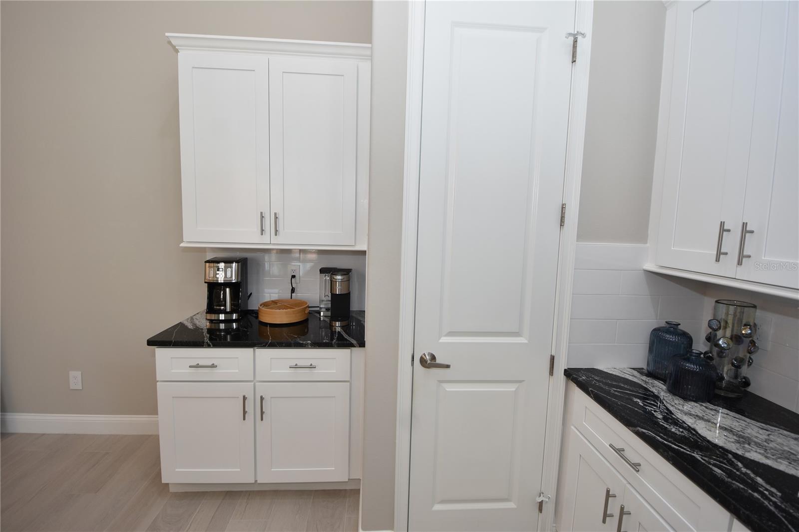 CYPRESS KNOLL - Residential Lease