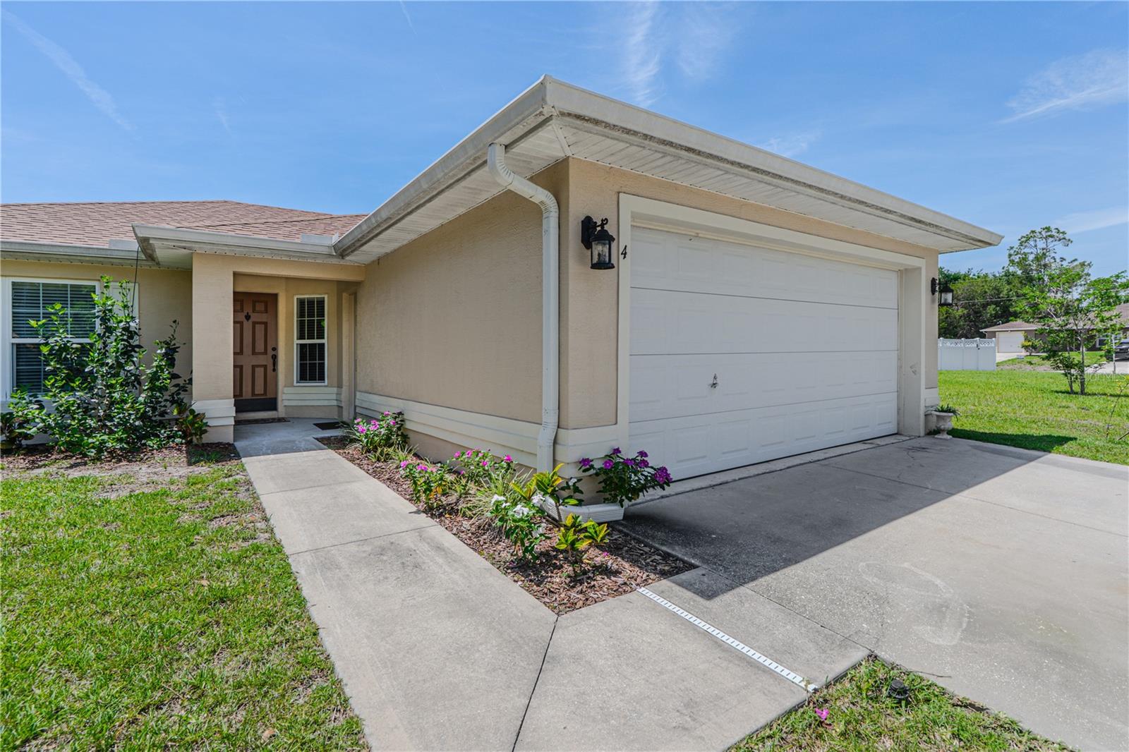 4 CONTEE COURT