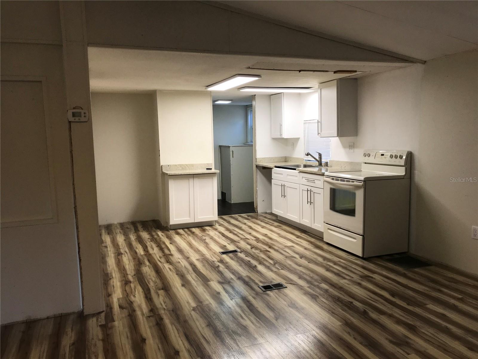 WEEKI WACHEE - Residential