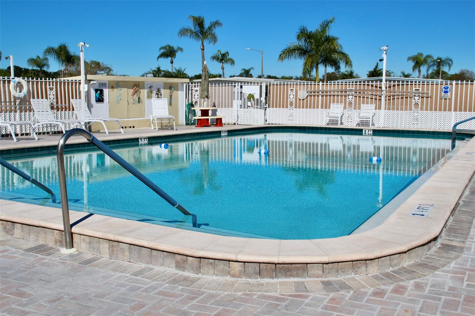 GOLDEN GATE MOBILE HOME PARK UNREC - Residential