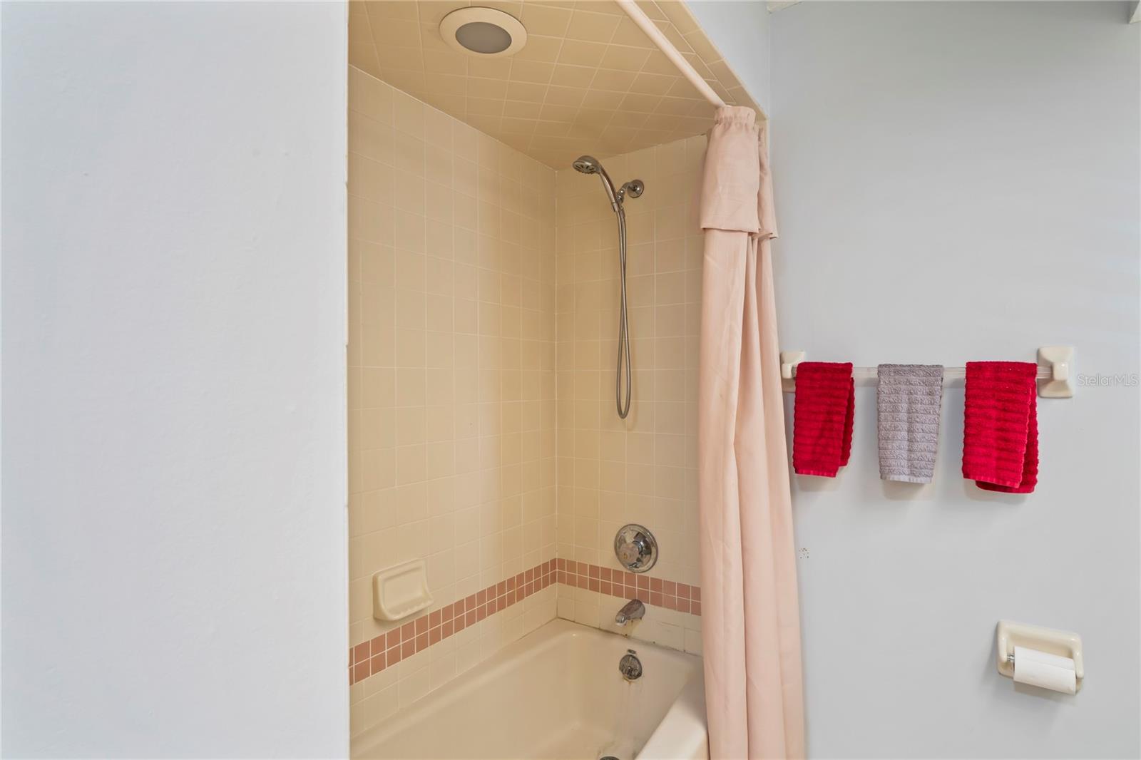 RIVERHAVEN VILLAGE - Residential