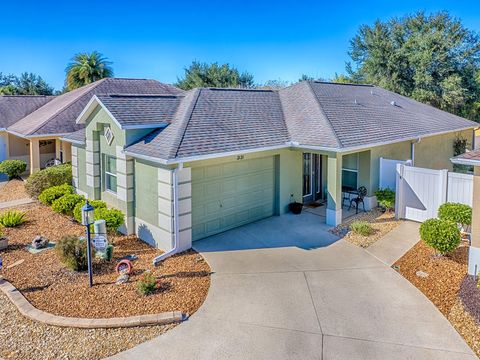 Photo of 2121 Aber Lane, The Villages, FL 32163 (MLS # G5105659)