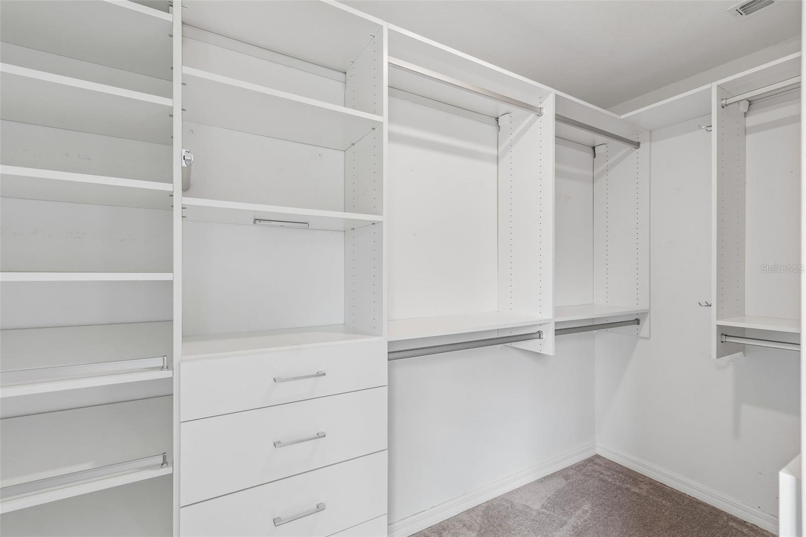 PALM RIVER TWNHMS PH 2 - Residential