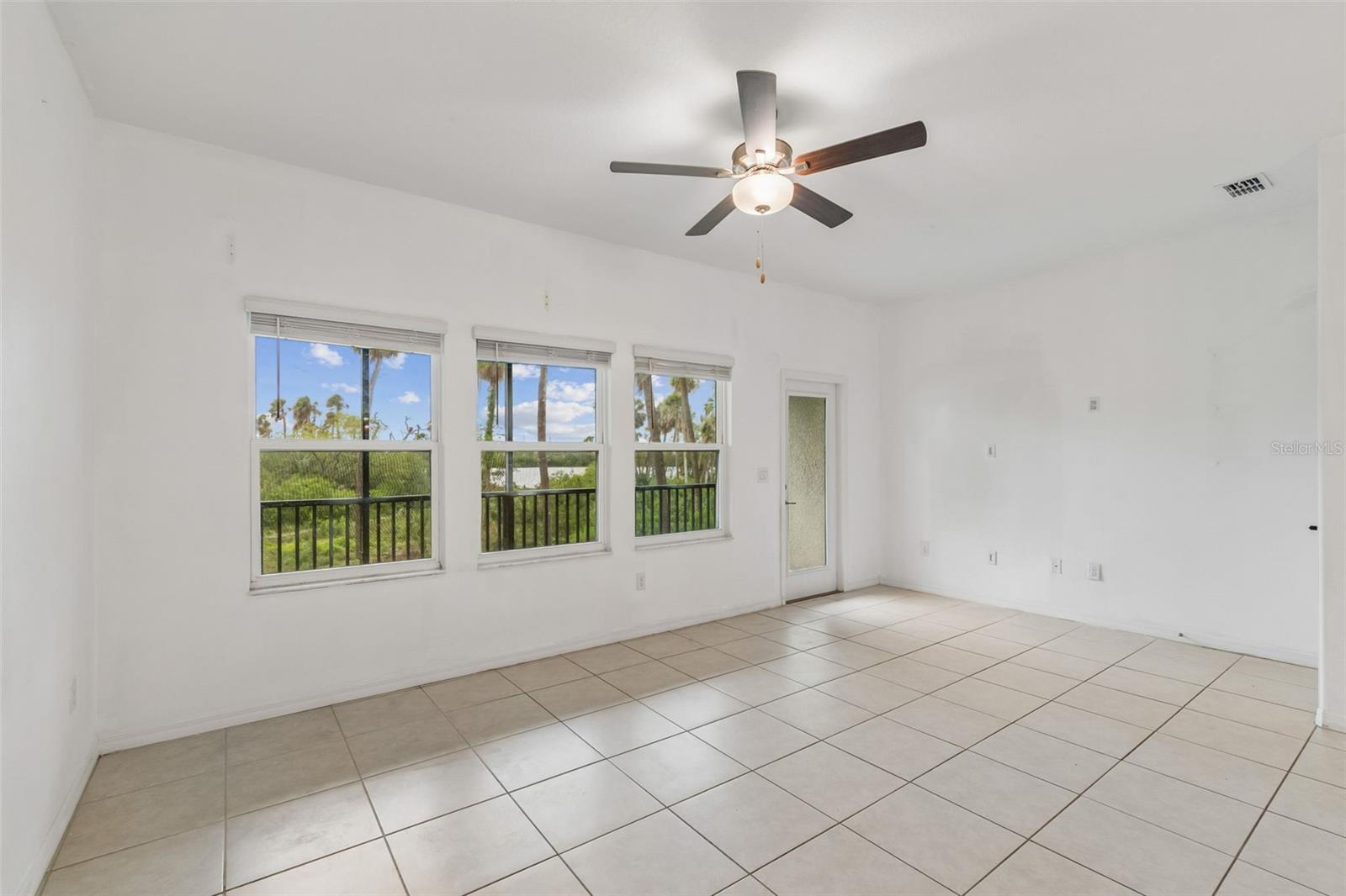 PALM RIVER TWNHMS PH 2 - Residential