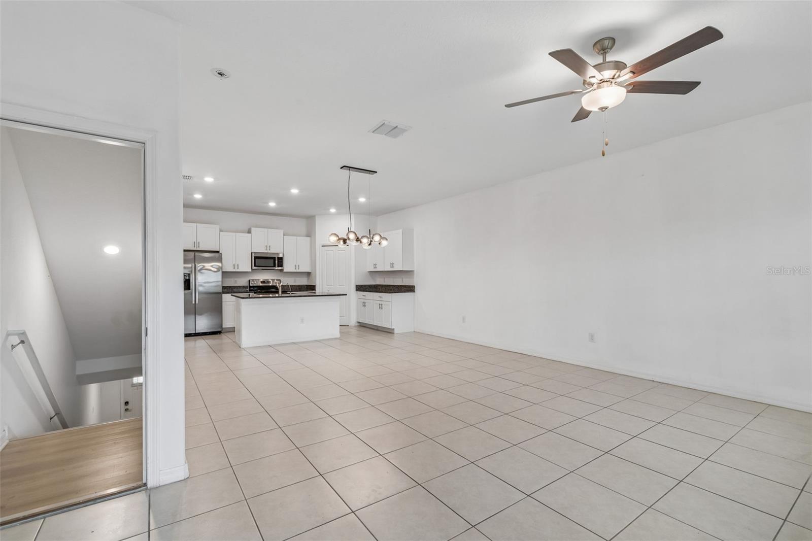 PALM RIVER TWNHMS PH 2 - Residential