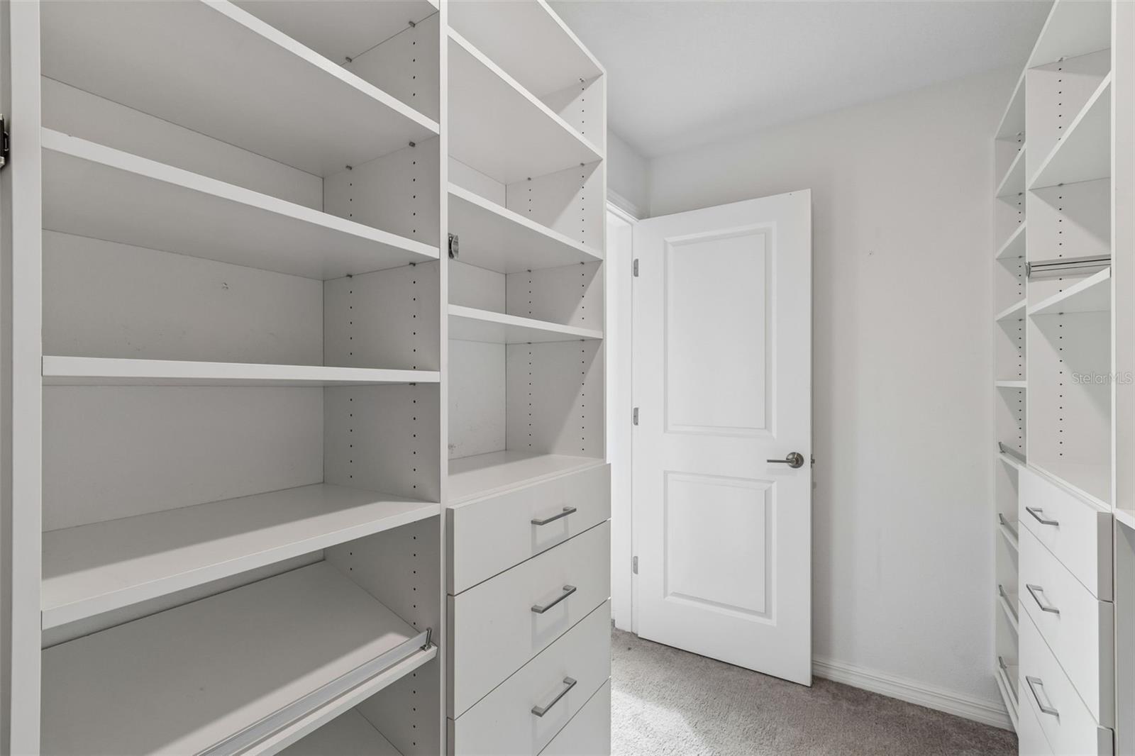 PALM RIVER TWNHMS PH 2 - Residential