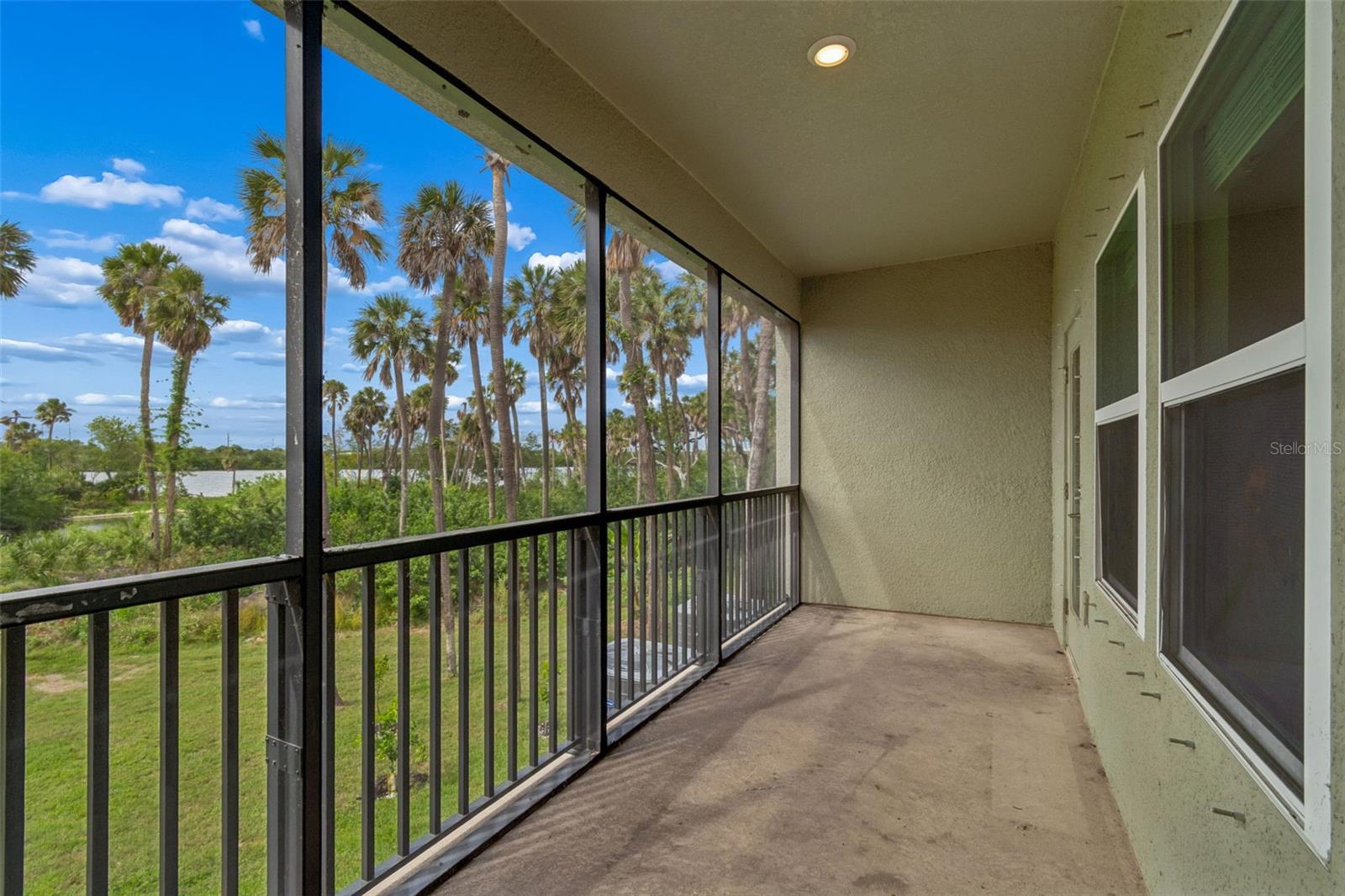 PALM RIVER TWNHMS PH 2 - Residential