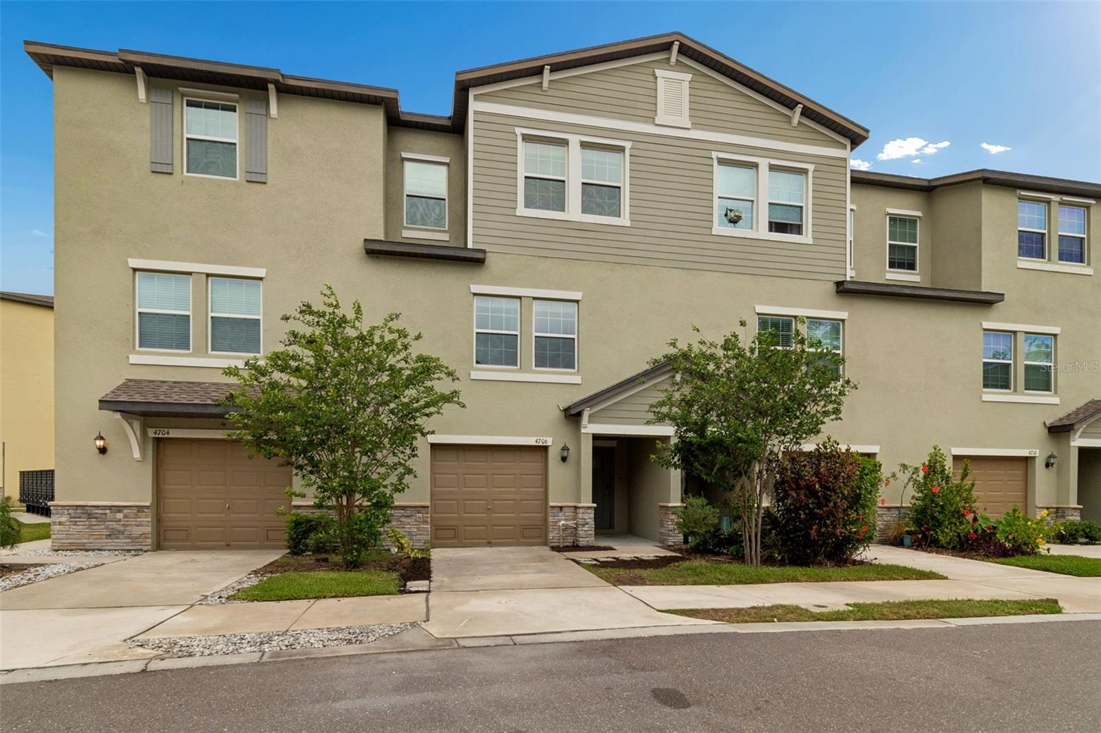 PALM RIVER TWNHMS PH 2 - Residential