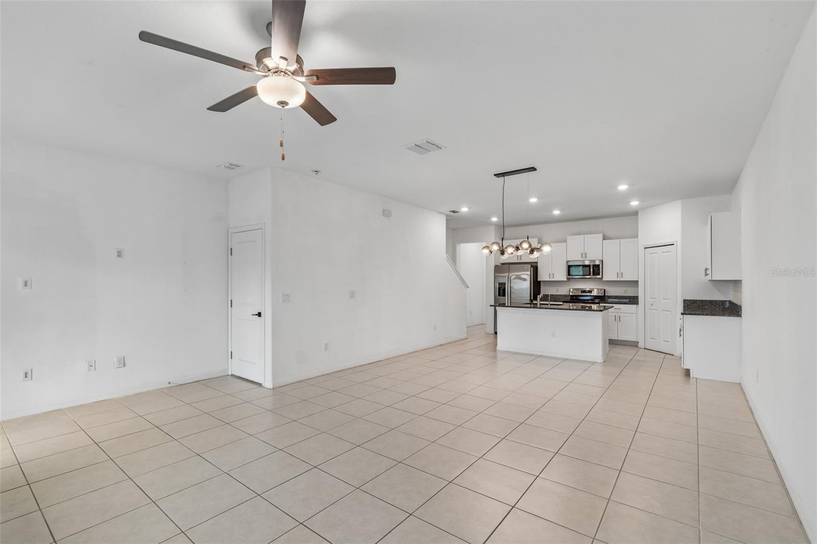 PALM RIVER TWNHMS PH 2 - Residential