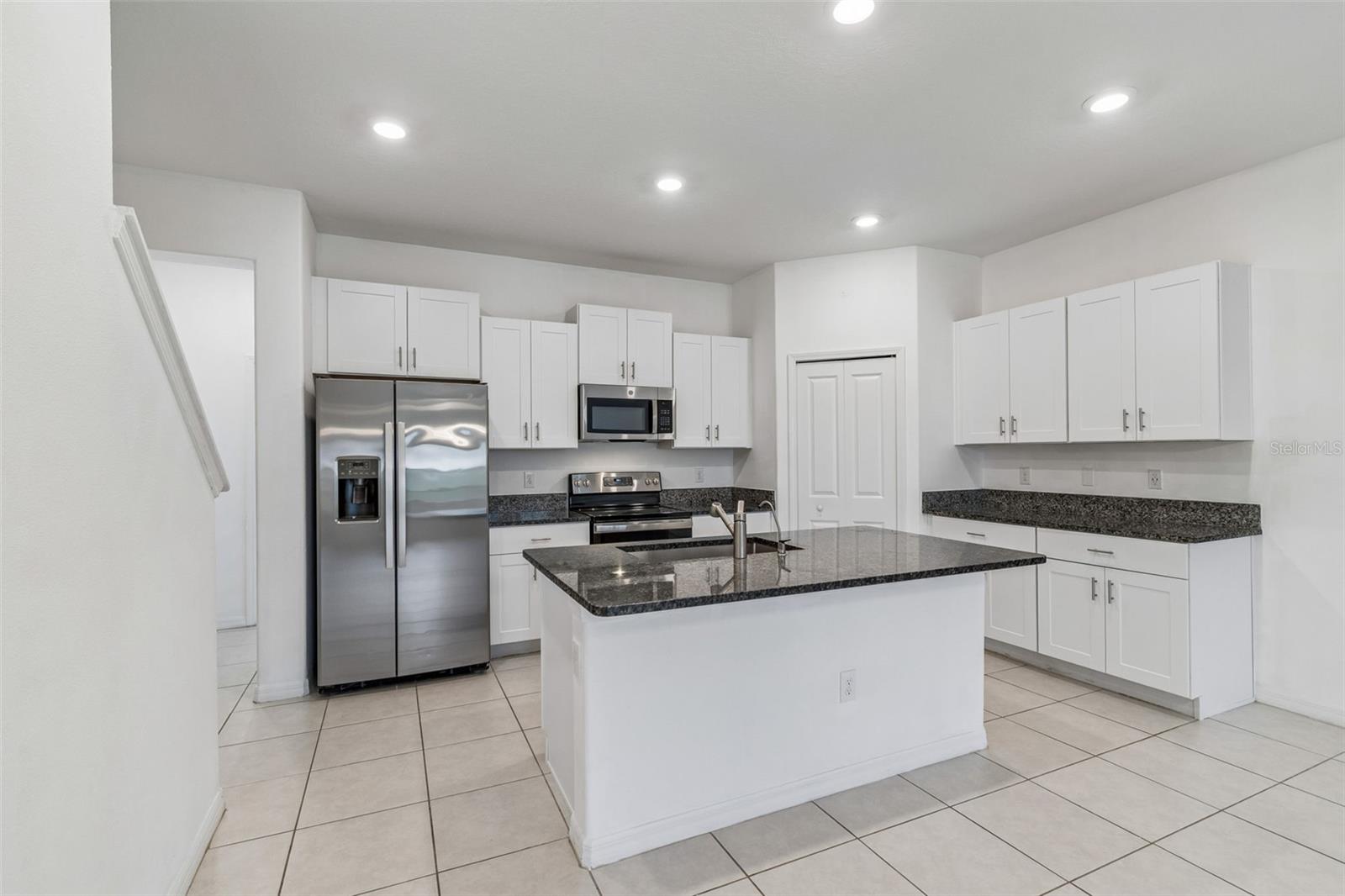 PALM RIVER TWNHMS PH 2 - Residential